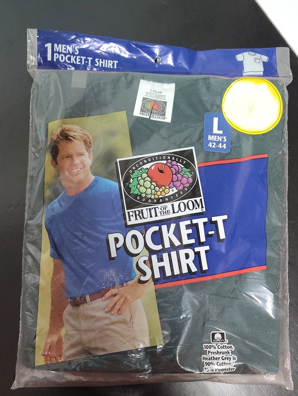 Vtg Fruit of the Loom Men’s Dark Green Pocket T-Shirt - Size L